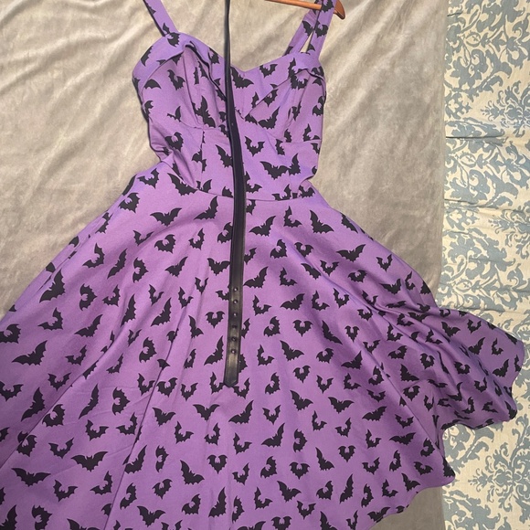MANEATER SWING DRESS IN BAT PRINT - VIXEN BY MICHELINE PITT - Picture 5 of 12